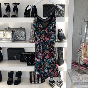 Like New Floral Romper!